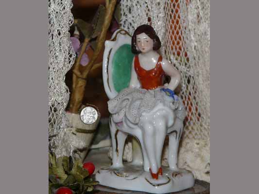 Jugendstil-Puppenstube mit Erker