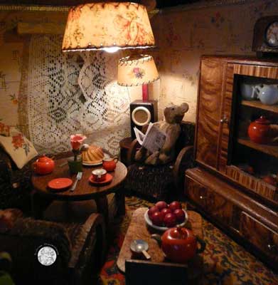 antike Puppenstube aus den 30er Jahren