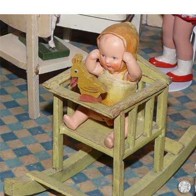 antike Puppenstube aus den 30er Jahren