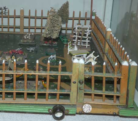 Seltener Puppengarten von um 1920