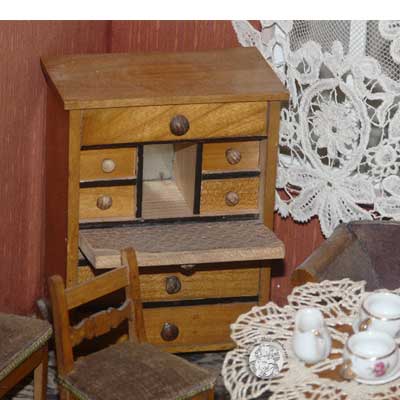 Biedermeier Puppenstube