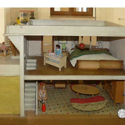 Puppenhaus der Firma Moritz Gottschalk, Marienberg/Erzgebirge, DDR, um 1957