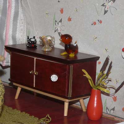 Riesiges Puppenhaus, 1950er/1960er Jahre - gute Stube