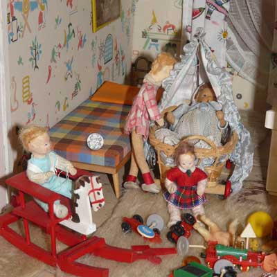 Kinderzimmer, Püppchen von Erna Meyer