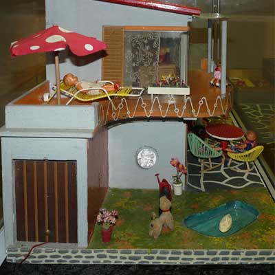 Puppenhaus von Albin Schönherr, DDR