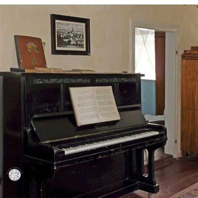 Wohnzimmer Lehrerwohnung um 1900, Dorfschule Schloss Blankenhain