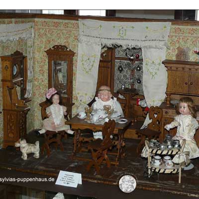 Puppenstube nach Vorlage Mey und Widmeyer in deutscher Renaissance um 1884