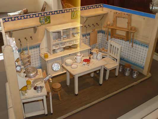 Spielzeug-Dauerausstellung Schloss Frohburg - Bild 1