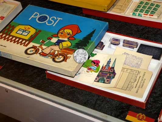 DDR - FAMOS Kinderpost