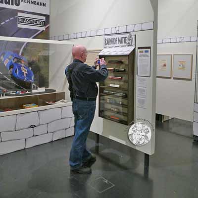 Mit Teddy durchs Dresdner Spielzeugland