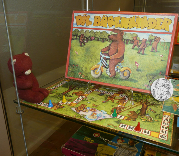 Spiel mit! Historische Gesellschaftsspiele aus Deutschland-Ost und Deutschland-West