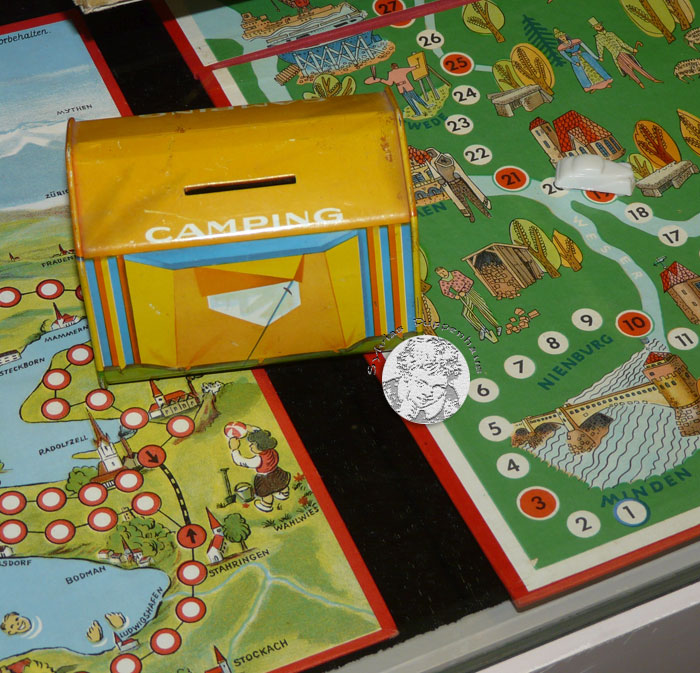 Spiel mit! Historische Gesellschaftsspiele aus Deutschland-Ost und Deutschland-West