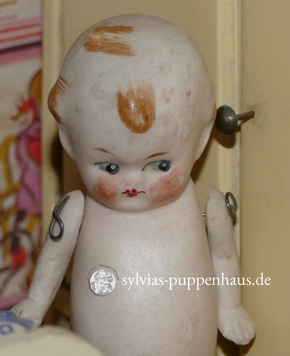 antike Puppenstube von um 1920 mit Kewpies