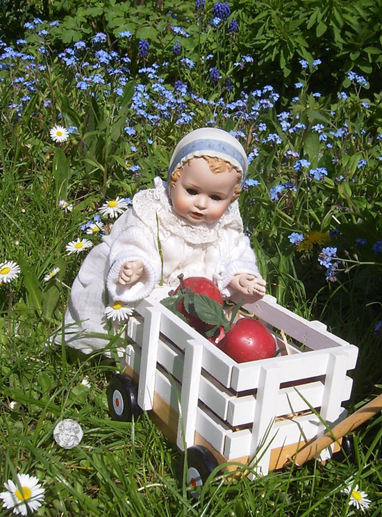 Repro einer Häubchen Hilda von Kestner